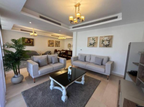 3-Bedroom CFC Walking To Mall